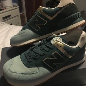 Women’s New Balance 574 Size 12D or 12W